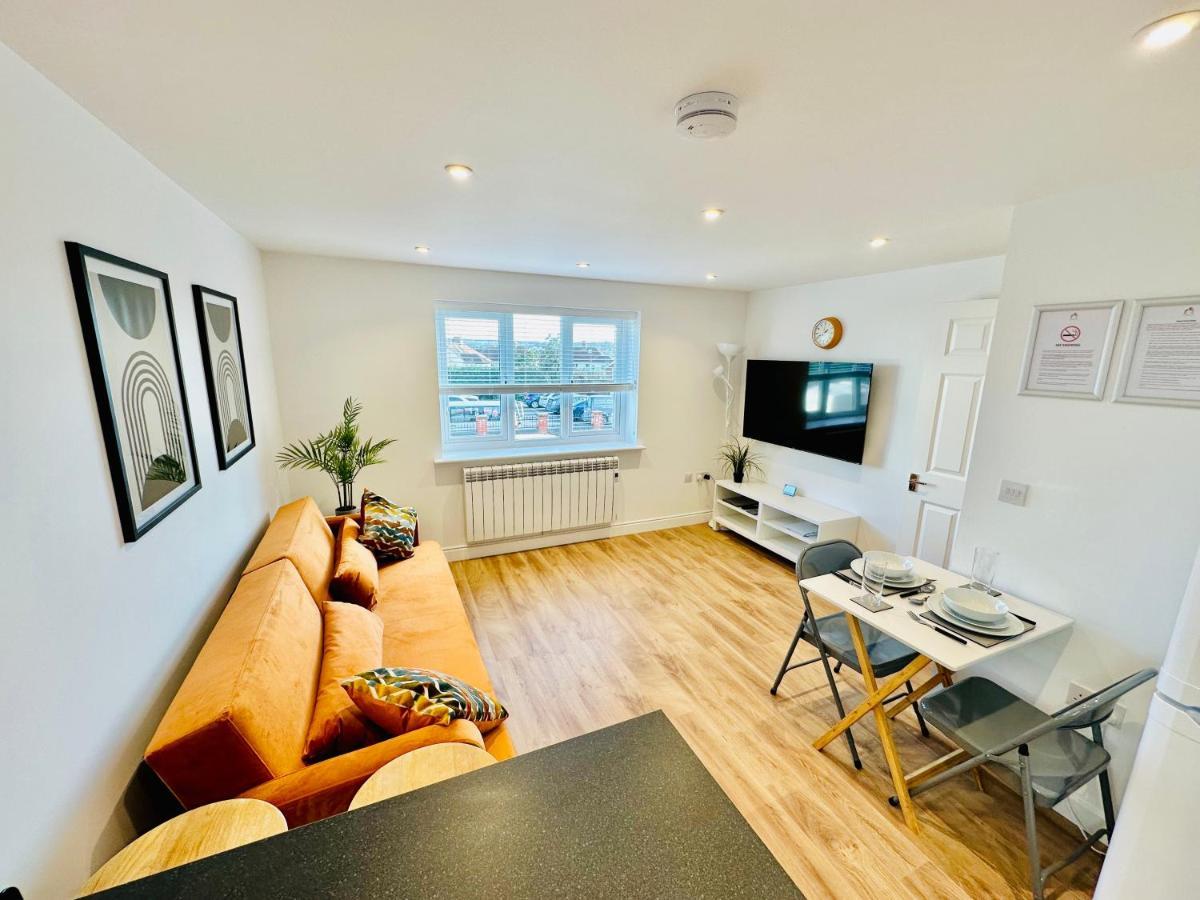 דירות גילדפורד Private Parking Stylish Great Location מראה חיצוני תמונה