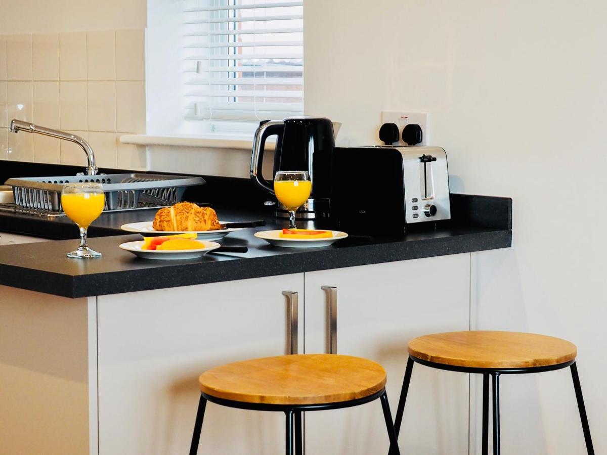 דירות גילדפורד Private Parking Stylish Great Location מראה חיצוני תמונה